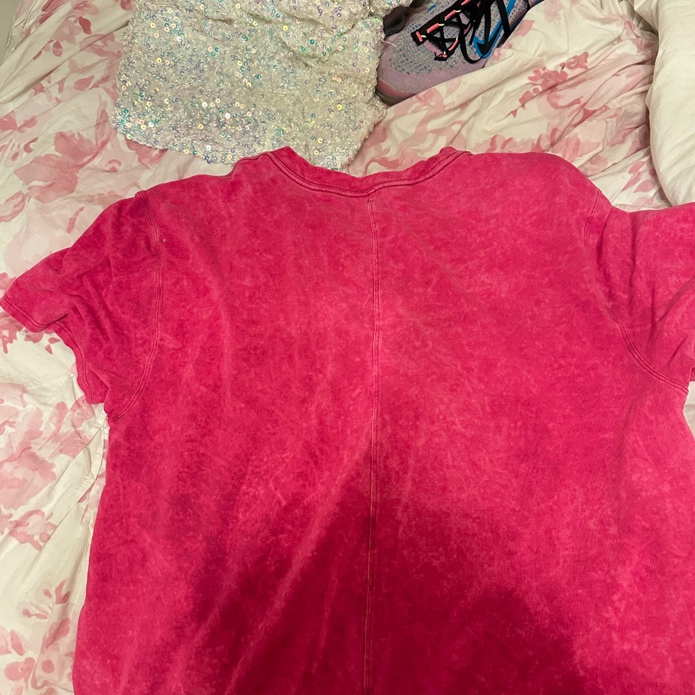 sonic pink cates tee lululemon